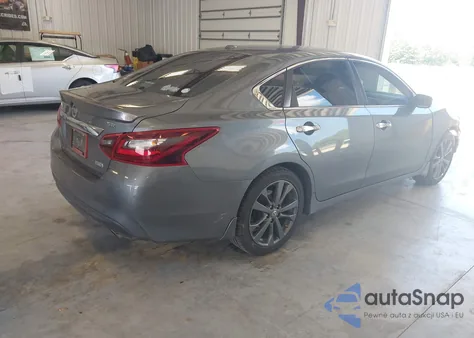 2018 Nissan Altima 2.5 Sr z USA, uszkodzony, nr VIN 1N4AL3AP3JC158296